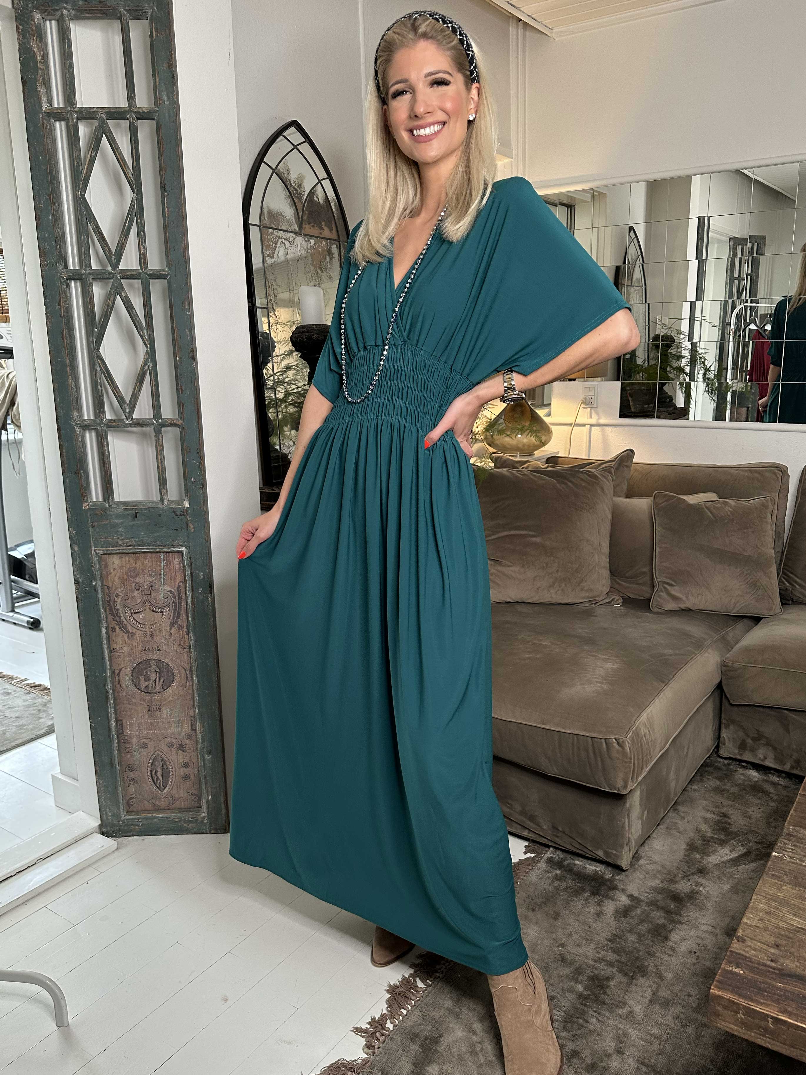 Pams Plain - Elastisk kjole med smock